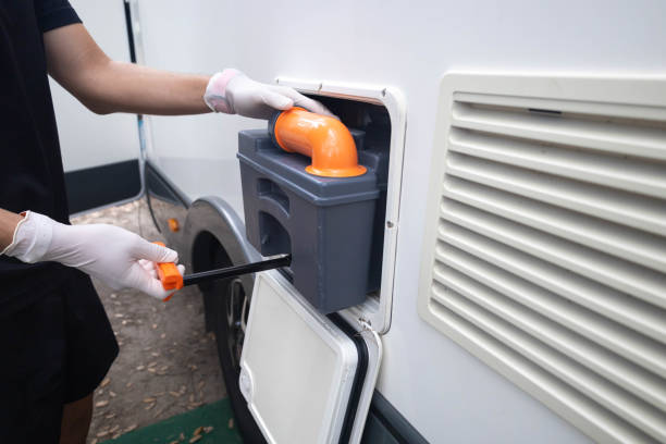 Porta potty delivery and setup in Oak Grove Heights, AR